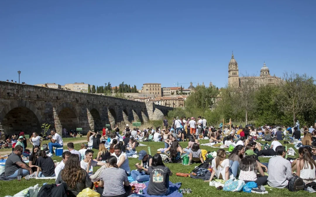 Lunes de Aguas, lunes de hornazo